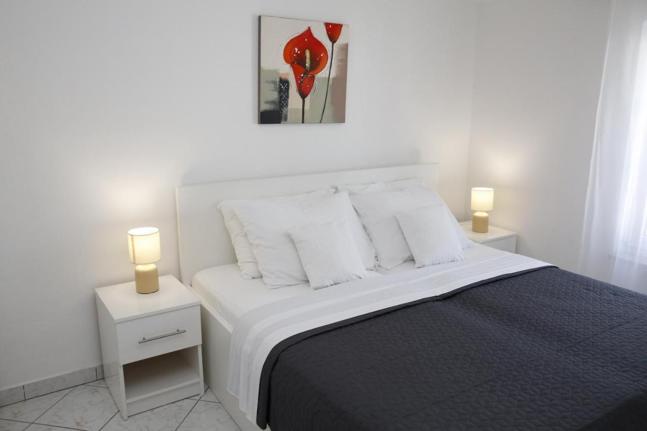 Apartments Lepur Vodice Exterior foto