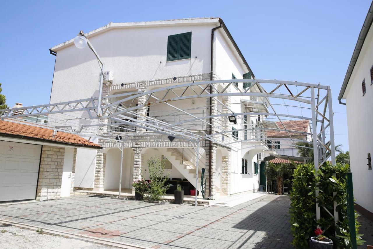 Apartments Lepur Vodice Exterior foto