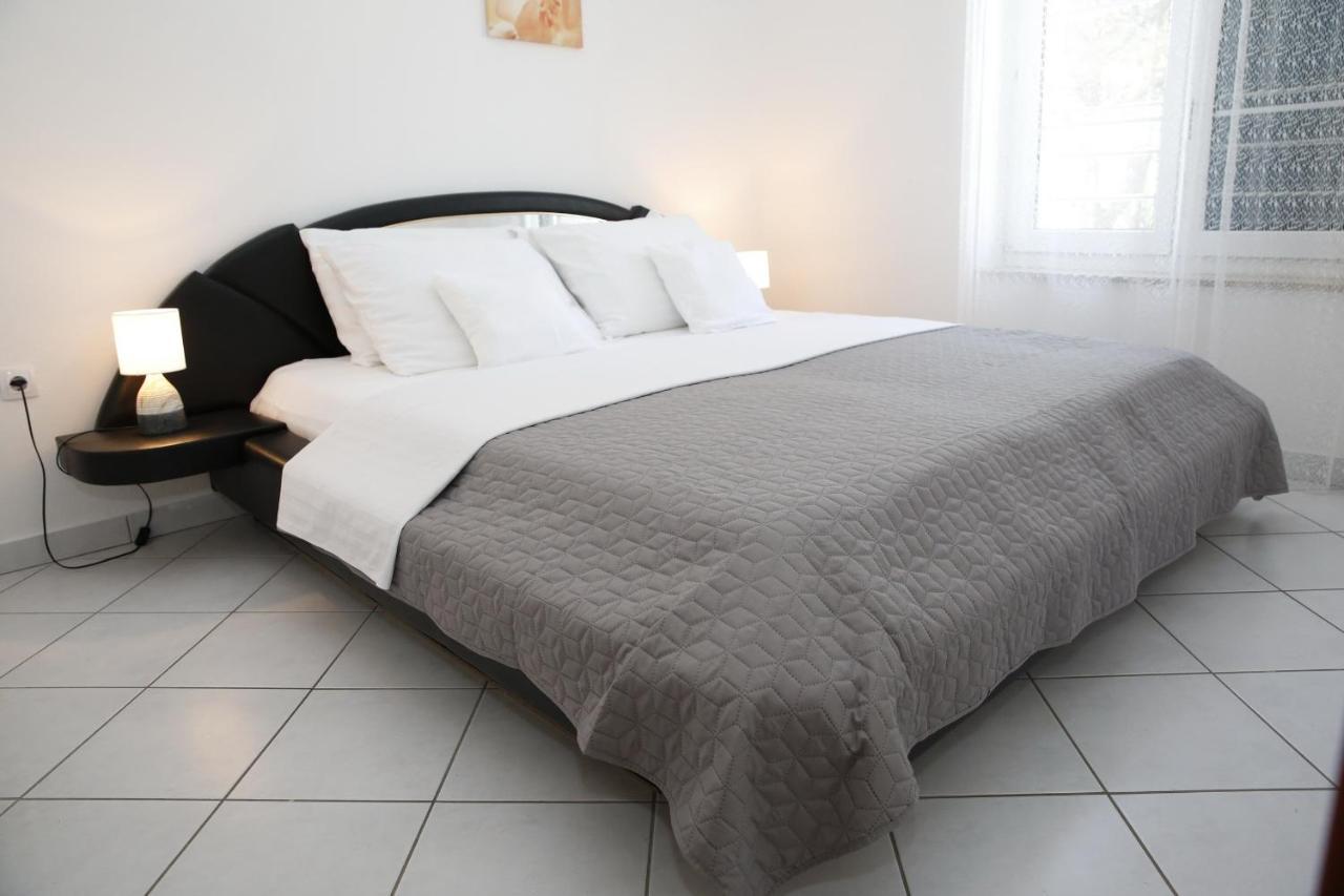 Apartments Lepur Vodice Exterior foto
