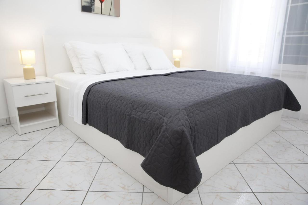 Apartments Lepur Vodice Exterior foto